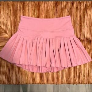 Gold Hinge pink pleated skirt